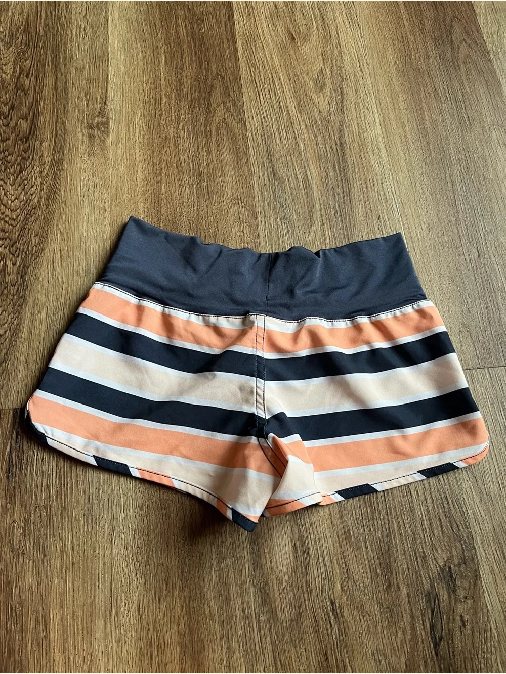 Roxy striped board
